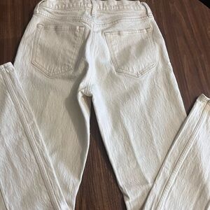 Abercrombie & Fitch Women's Off-White Skinny Jeans